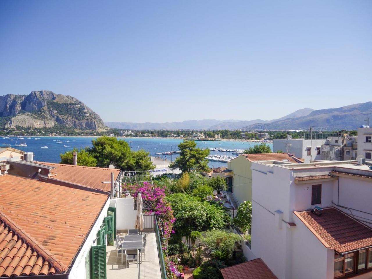 Apartamento Casa Del Pescatore - Fronte Mare Di Mondello - By Rentalbeb Italy- *